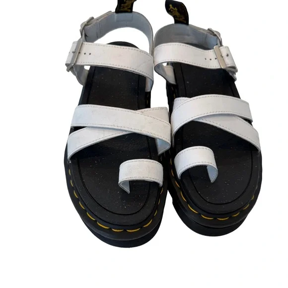 Dr Martens “AVRY” Women’s White Platform Sandals Size US 7 EU 38 NEW
